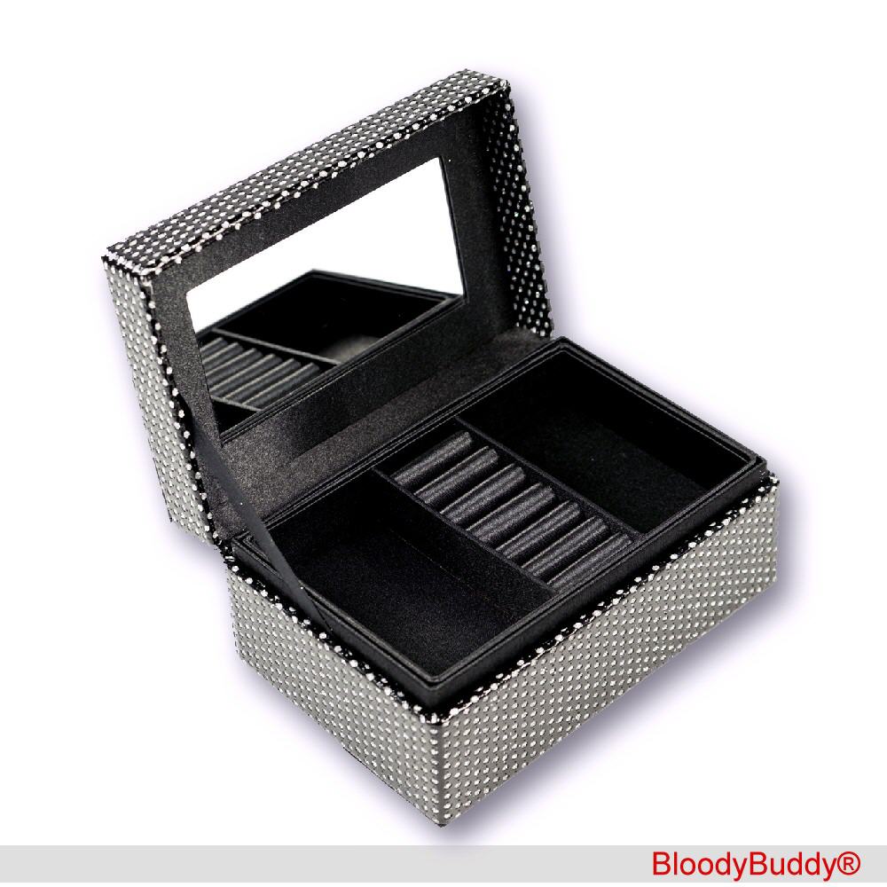 Schmuckschatulle offen